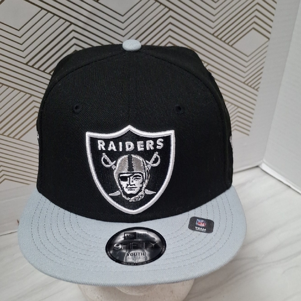 NFL Raiders Black and Gray Hat